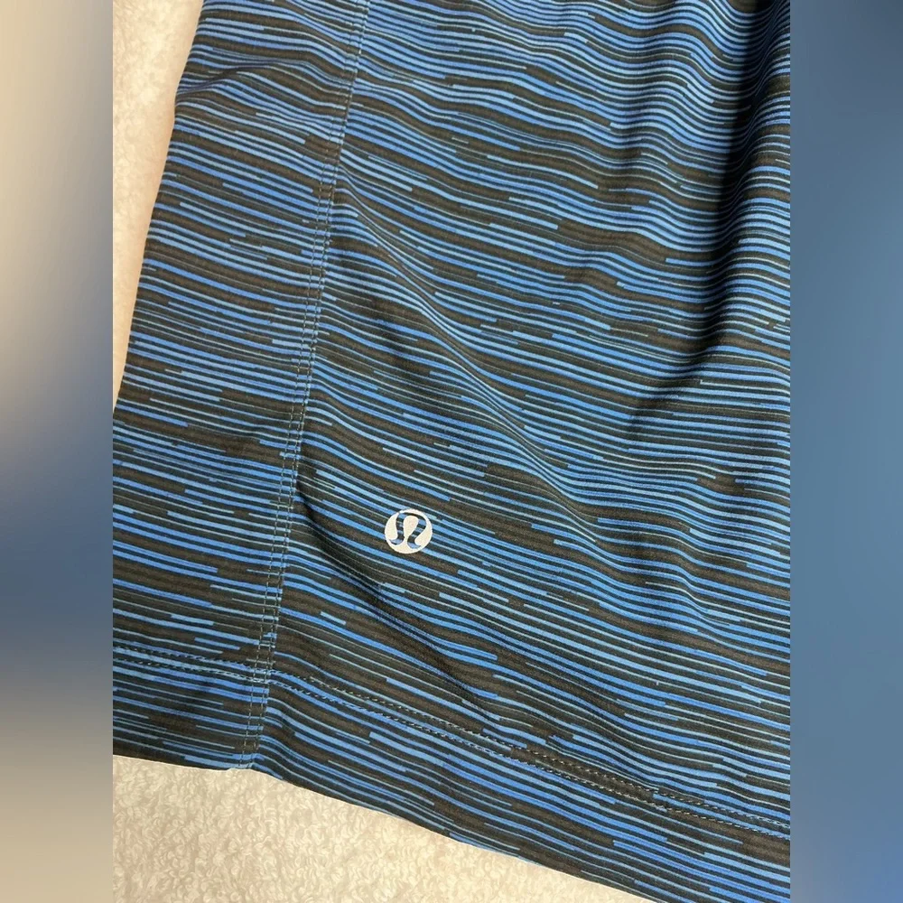 Men’s Lululemon Athletica Dynamic Blue and Black Athletic Shorts size L - Picture 5 of 7